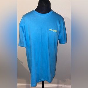 Lot of 2 Columbia PFG T-shirt. Men's Large. Blue. And Green pre owned shirts